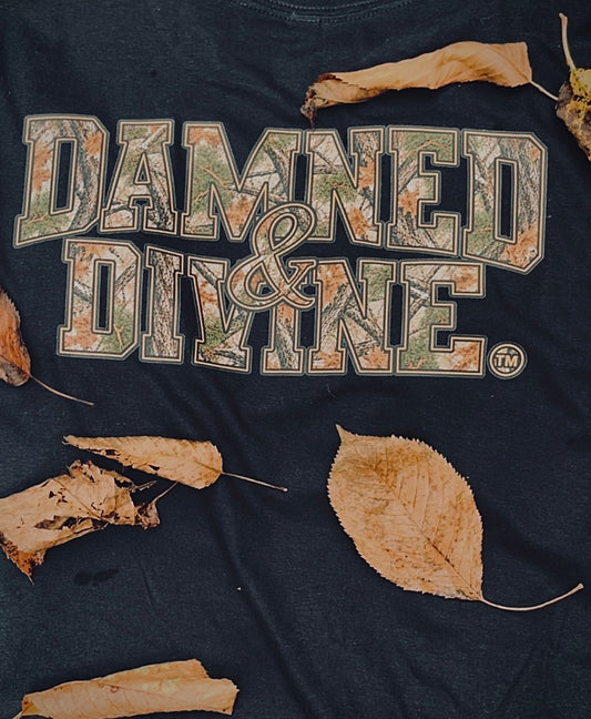 D&D DARKWOOD CAMO LOGO TEE
