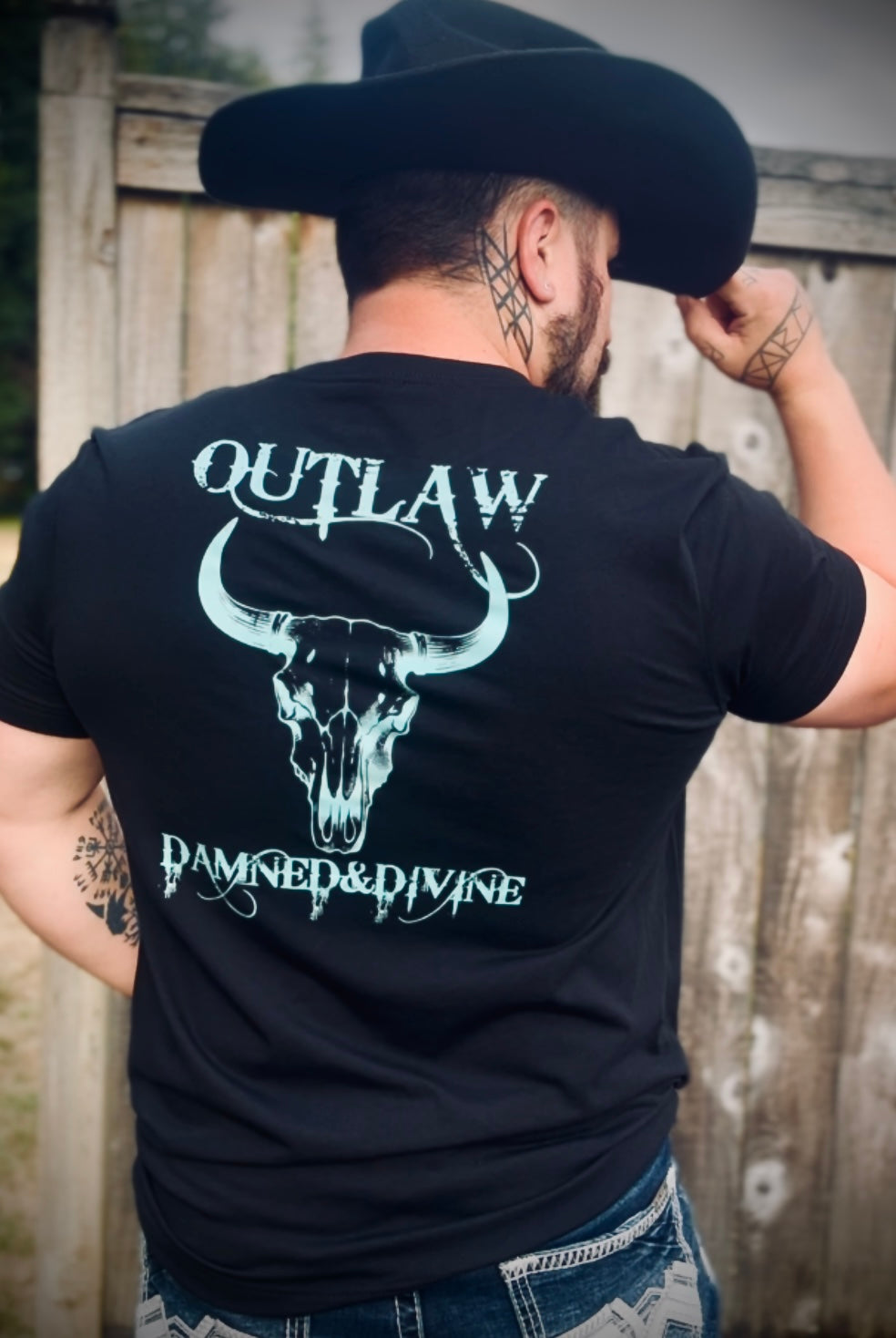 D&D OUTAW TEE