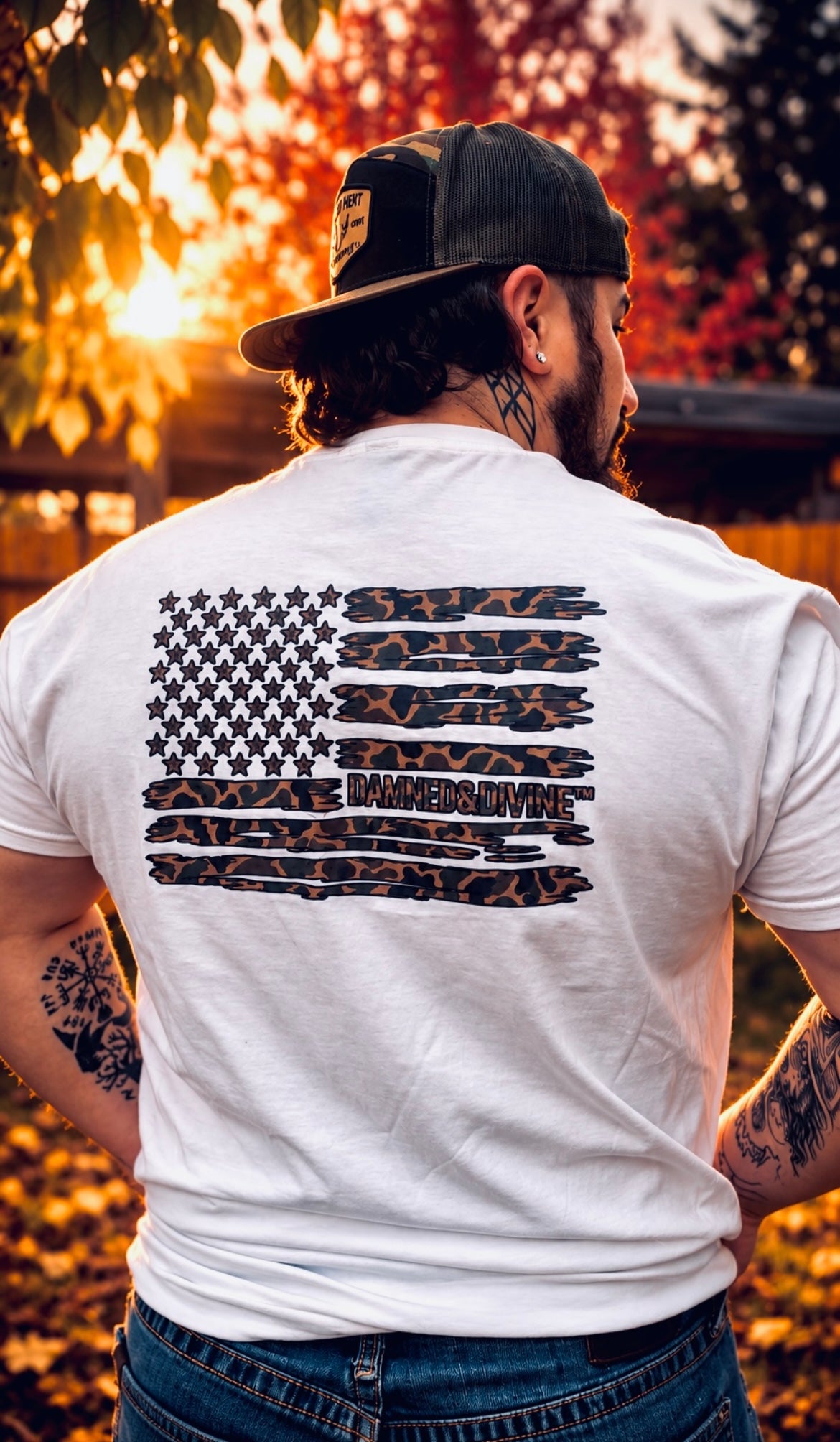 D&D DUCK CAMO FLAG TEE